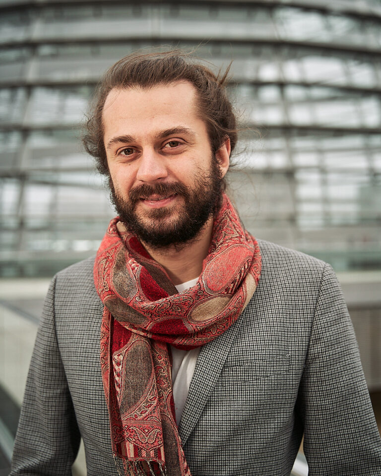 Tobias B. Bacherle zur weiteren Bauförderung für effiziente Gebäude der KfW